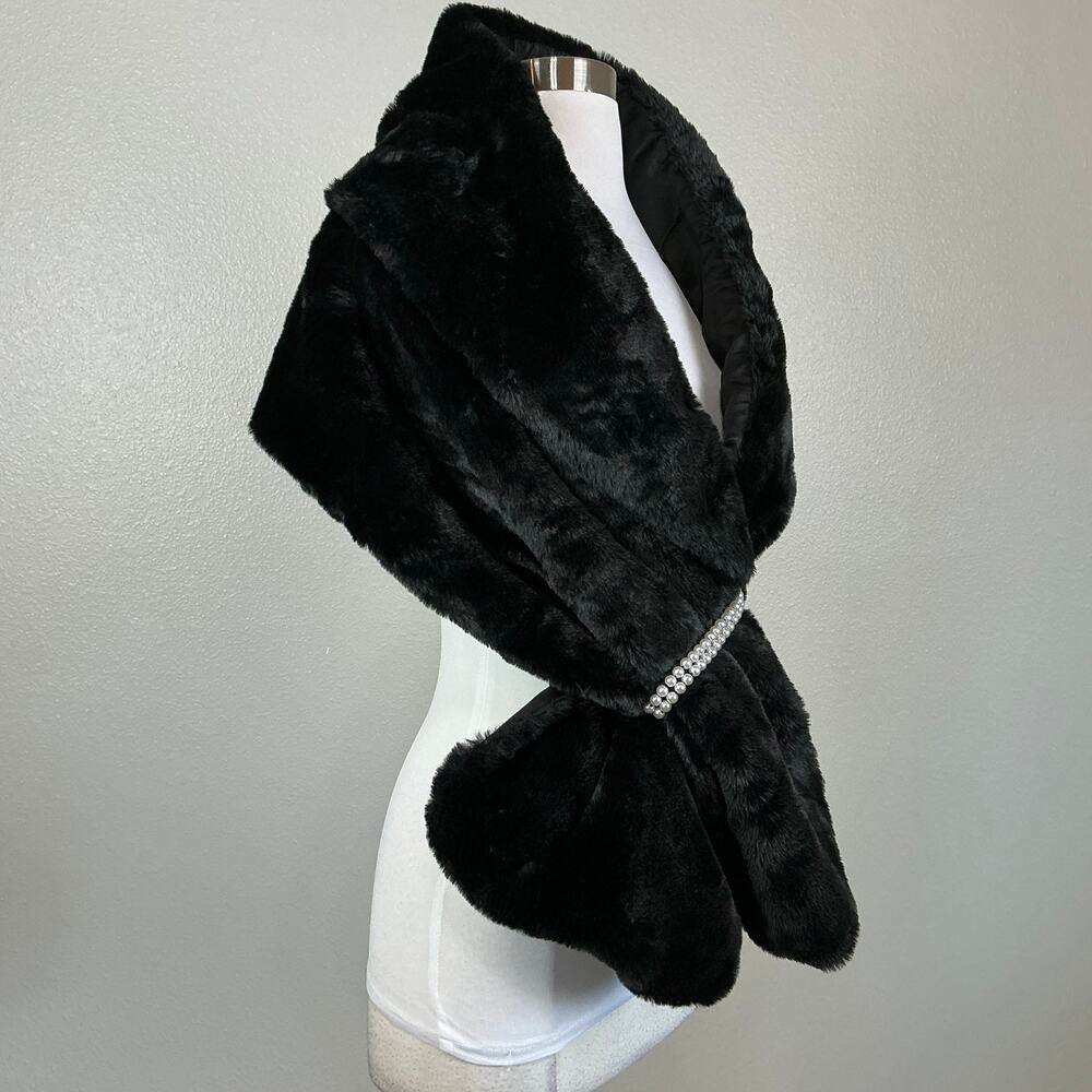 Adrianna Papell Black Faux Fur Shoulder Wrap Stole with Pearl Accent One Size - Picture 3 of 10